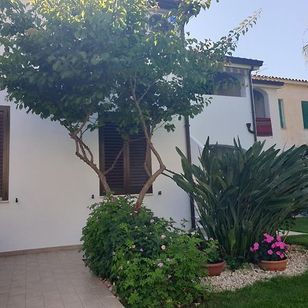 Апартаменты La Casa Di Laura Тортоли Экстерьер фото